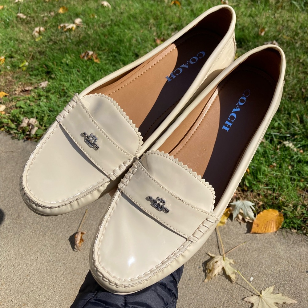 re-Posh - Coach Cream Loafers